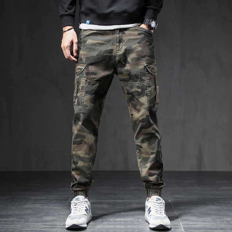 

Fashion Streetwear Men Jeans High Quality Loose Fit Military Camouflage Casual Cargo Pants Big Pocket Hip Hop Joggers Trousers, Khaki camouflage