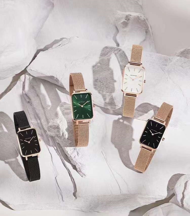 

2021 Fashion Brand Watches 26MM Girl Elegant All Steel Quartz Watch Rose Gold Square Dial Top Quality Female Clock Womens Dress With Box, 32mm