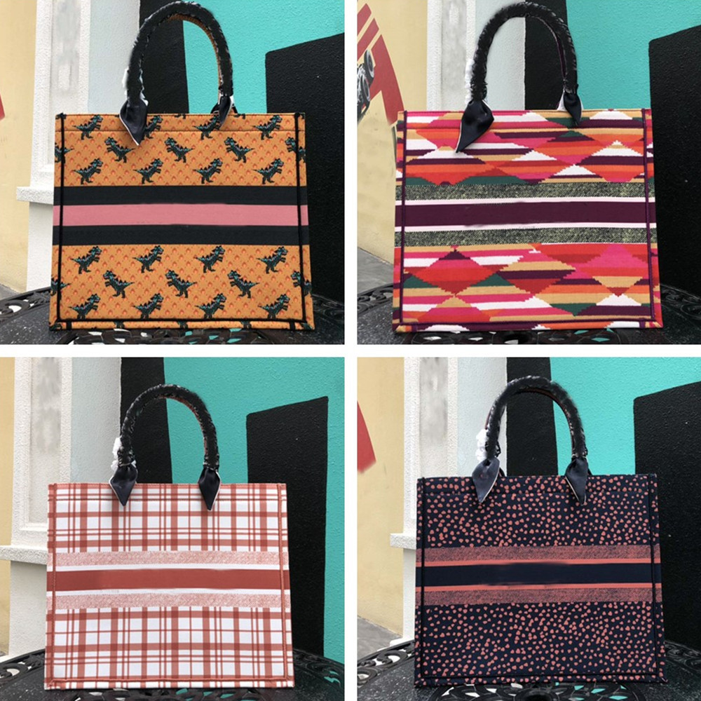 

Designer handbags luxury shopping bag canvas materials printed patterns decorate the classic style of ladies bags