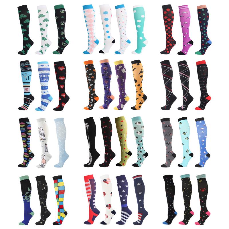 

Men's Socks Spring And Autumn Sports Stockings Men Women Street Personality Fashion Clover Love Pattern Couple Crew, Black
