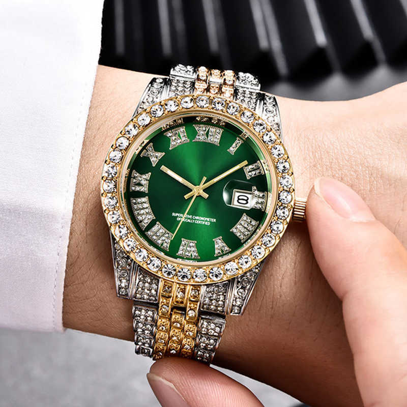 

Hip Hop AAA Diamond Watch Men Luxury Brand s Gold Analog Quartz Movt Unique Iced Out Man Relogio Masculino 210728, Red