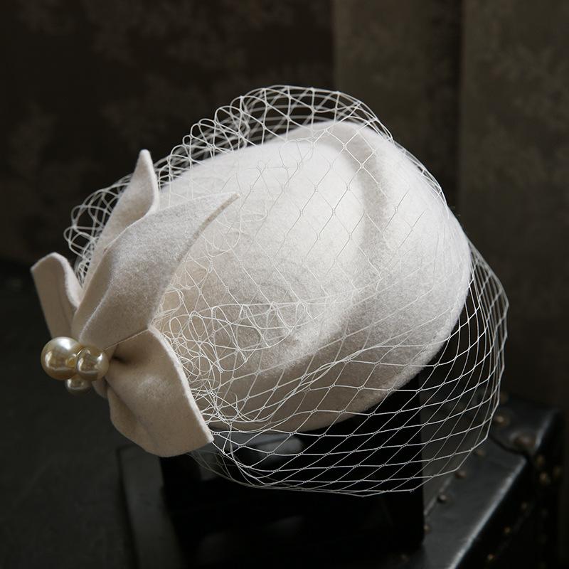 

Stingy Brim Hats England Vintage Face Veil Fasinator Hat Women Pure Wool Felt Beret Cap Bride Wedding Flower Pearl Fedora Stewardess, White