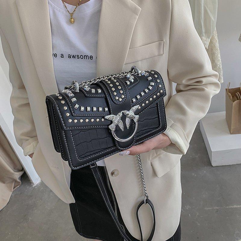 

Fashion Rivet Chain Shoulder Messenger Bag Niche Design Metal Women's Handbag High Quality Small Square Bags