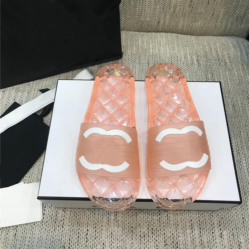 

Luxury Designer Fashion Trend Slipper Spring And Summer Jelly Transparent Crystal Slippers Travel Vacation Beach Chromatic Flat Shoes, Picture color a