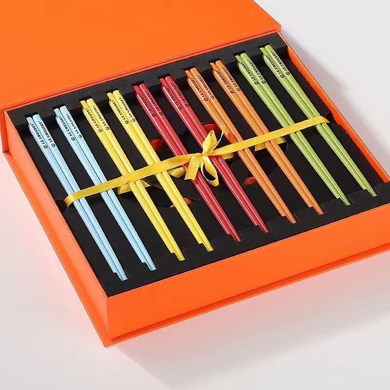 

French Le multicolor stoneware porcelain colorful Wufu linmen environmental protection antibacterial chopsticks 10 pairs of gift box set
