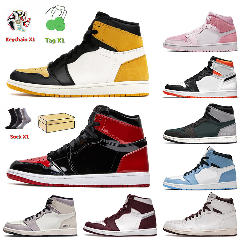 

2022 Fashion Jumpman 1s Basketball Shoes High OG 1 Patent Bred Yellow Toe Gore-Tex Carbon Fiber All-Star A Ma Maniere Hyper Royal Fragment Women Mens Trainers Sneakers, A14 carbon fiber all-star 36-46