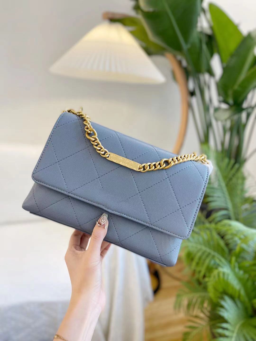 

2021 limited bag designer letter luxury classic diamond leather metal chain bags handbag + haze blue, For shipping