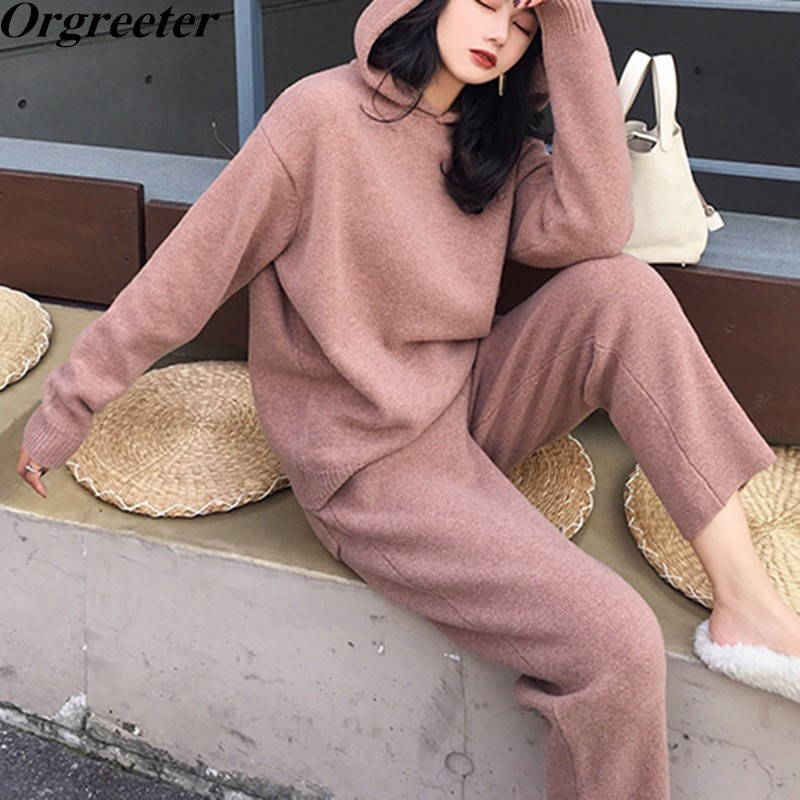 

Winter Knitted Warm Suit Loose hooded Pullover Sweater + Cashmere Trousers Leisure Two-piece Suits Women Tracksuit Female 210525