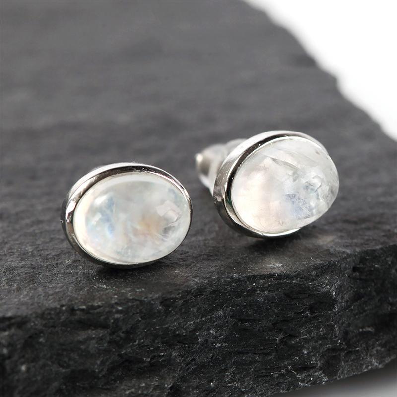 

Spring moonlight stone earrings, moonstone ear studs, elongated Shi Baoshi earrings.