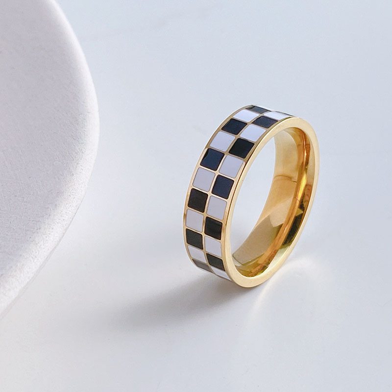 

Women Titanium Steel Wedding Band Ring Black And White Grid Splicing ,Comfort Fit Sizes, Us Size 5 to 10 Gifts for Love