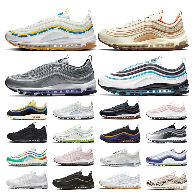 

mens running shoes women Triple black white Ghost Laser Blue pink Cream Cork Sail Jesus Obsidian Concord sports sneaker trainer outdoor fashion size 36-45