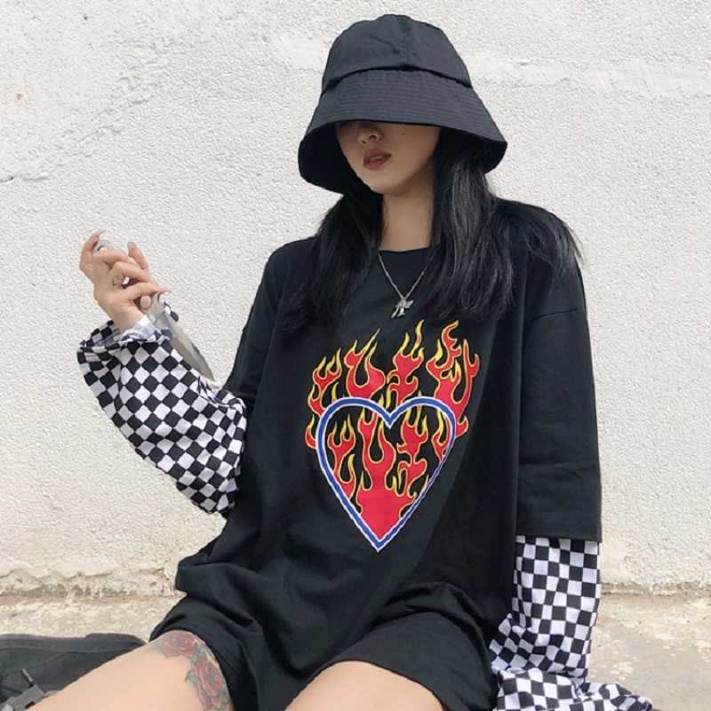 

Korea ins Harajuku streetwear black and white checkerboard flame print top fashion women's fake two loose long-sleeved T-shirts 210608