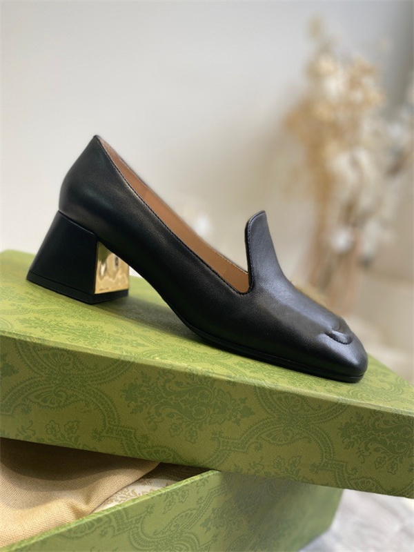 

Classics Women Sandals fashion shoes Beach Thick bottom slippers Alphabet lady Leather High heel slides, 11