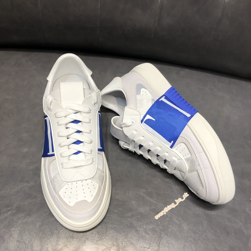 

2021 latest men's and women's calfskin sneakers with Marca flat rivet sneaker large sports shoes