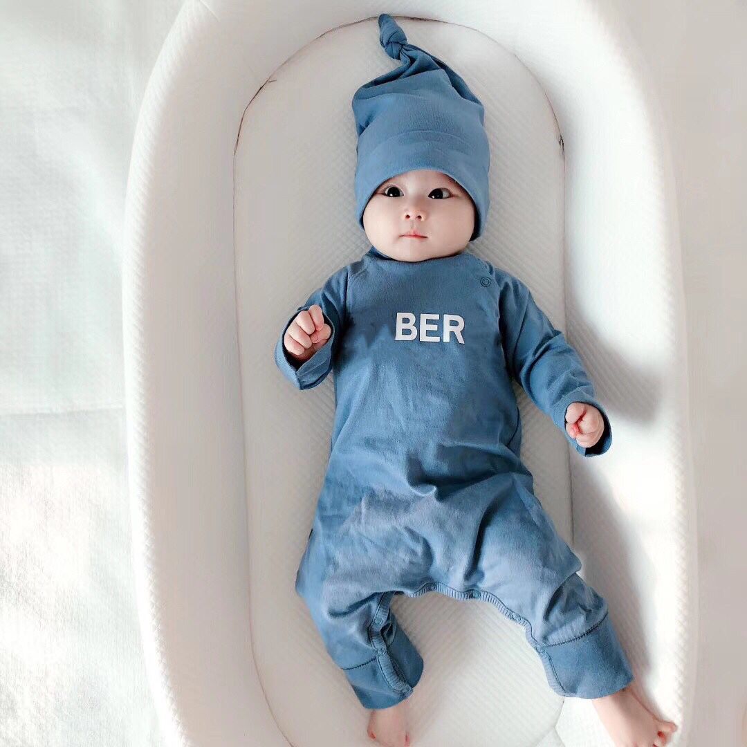 

on sales !high quality Baby jumpsuits Clothes Spring Autumn 3Pcs 100% Cotton Long Sleeves Hat+Bibs+Romper Newborn Jumpsuit Sets, White