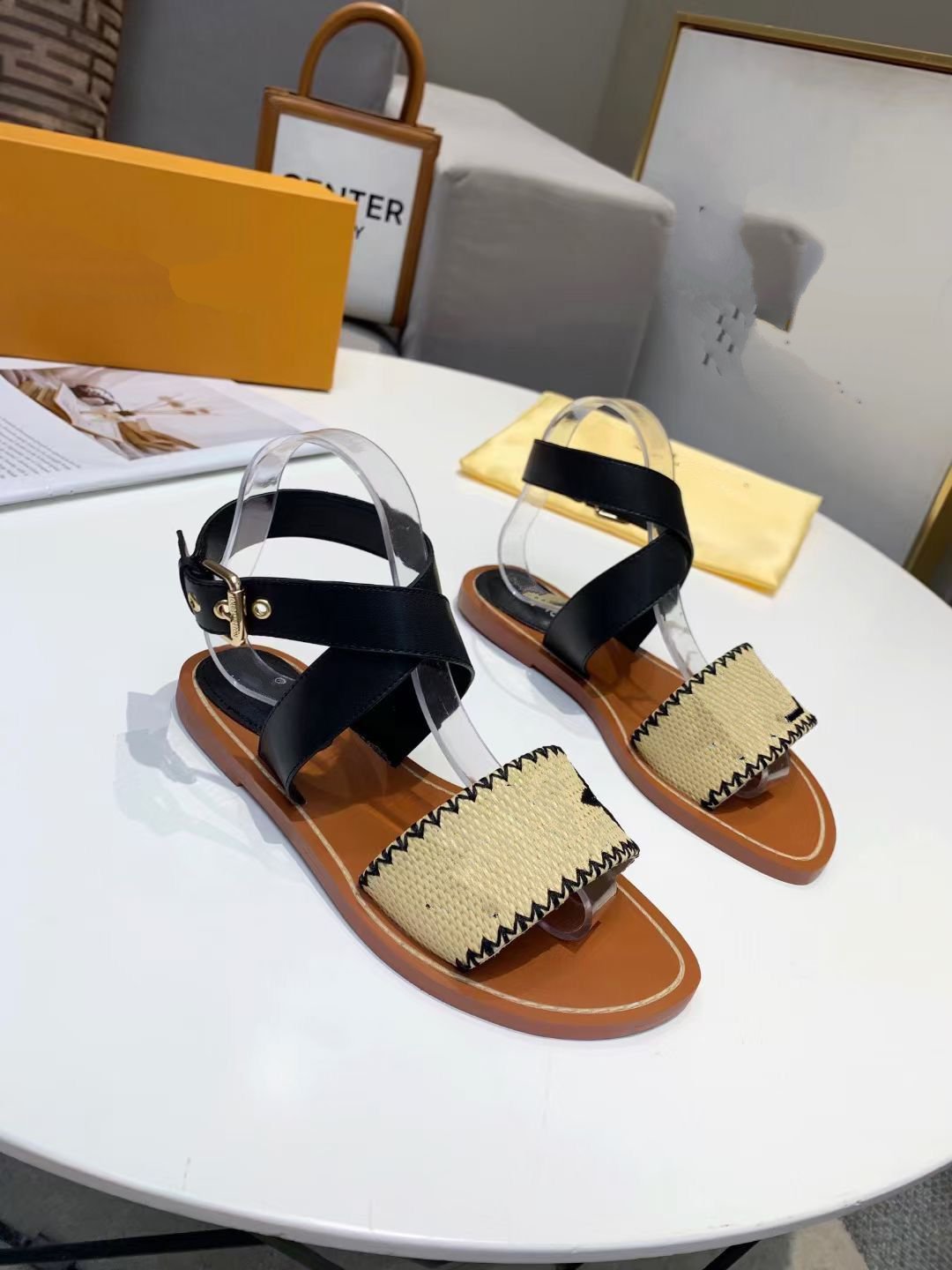 

luxury women print striking style designer leather outsole perfect flat canvas plain size 35-42, Black