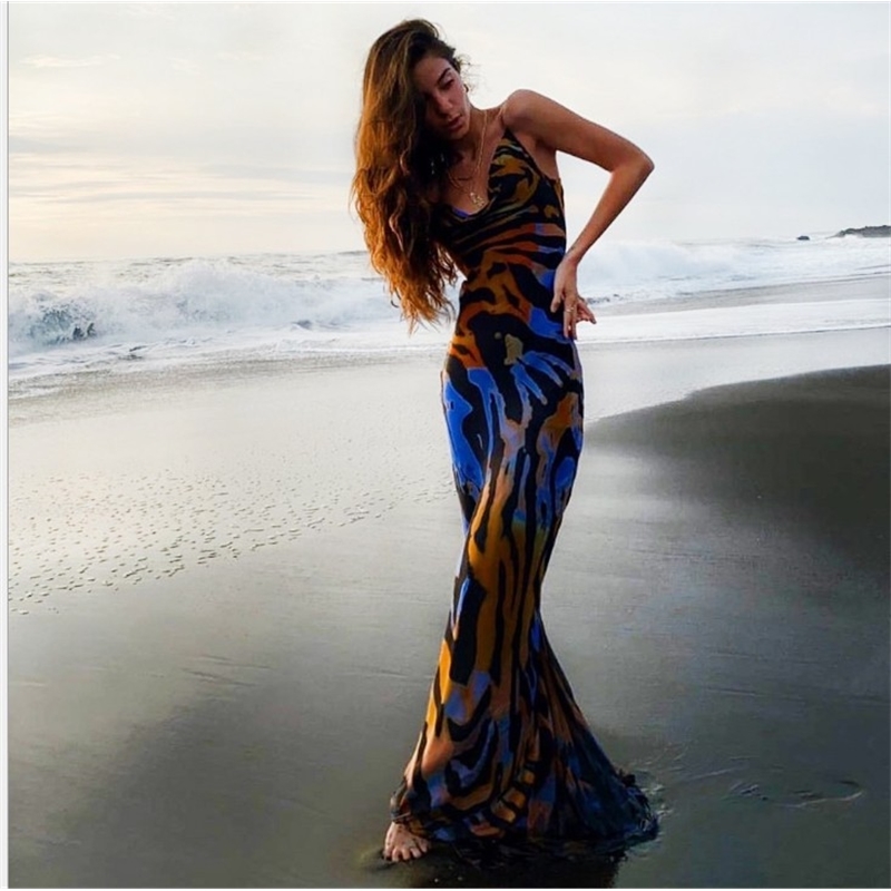 

WindNet red temperament print halter dress beach mop skirt, Figure i