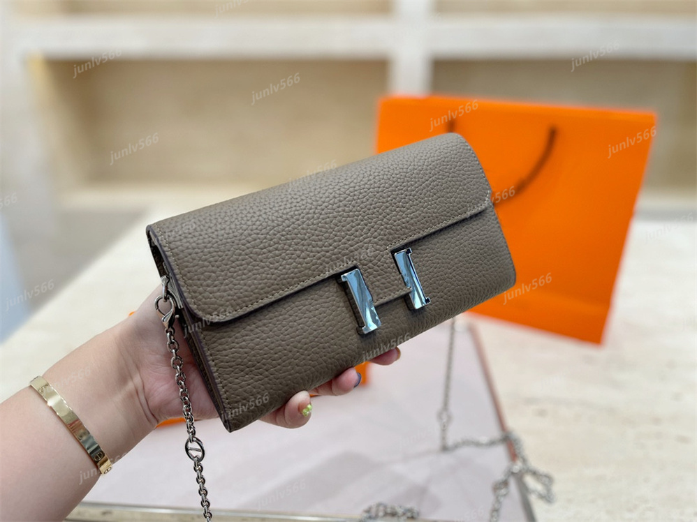 

20215A Chain French Bag Fashion famous designer handbag hot girl women's high quality cross shoulder zipper leisure wallet letter women's new perfect Wallet