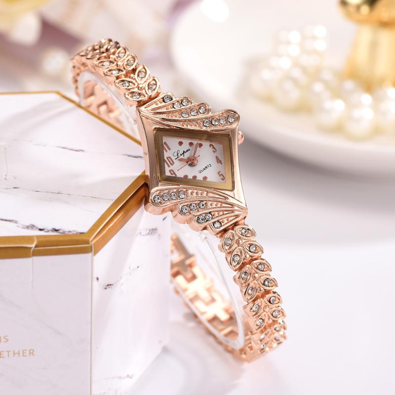 

Wristwatches Lvpai Frauen Uhren Luxus Kristall Armband Edelstein Armbanduhr Kleid Damen Gold Uhr Mode Weibliche Marke, White