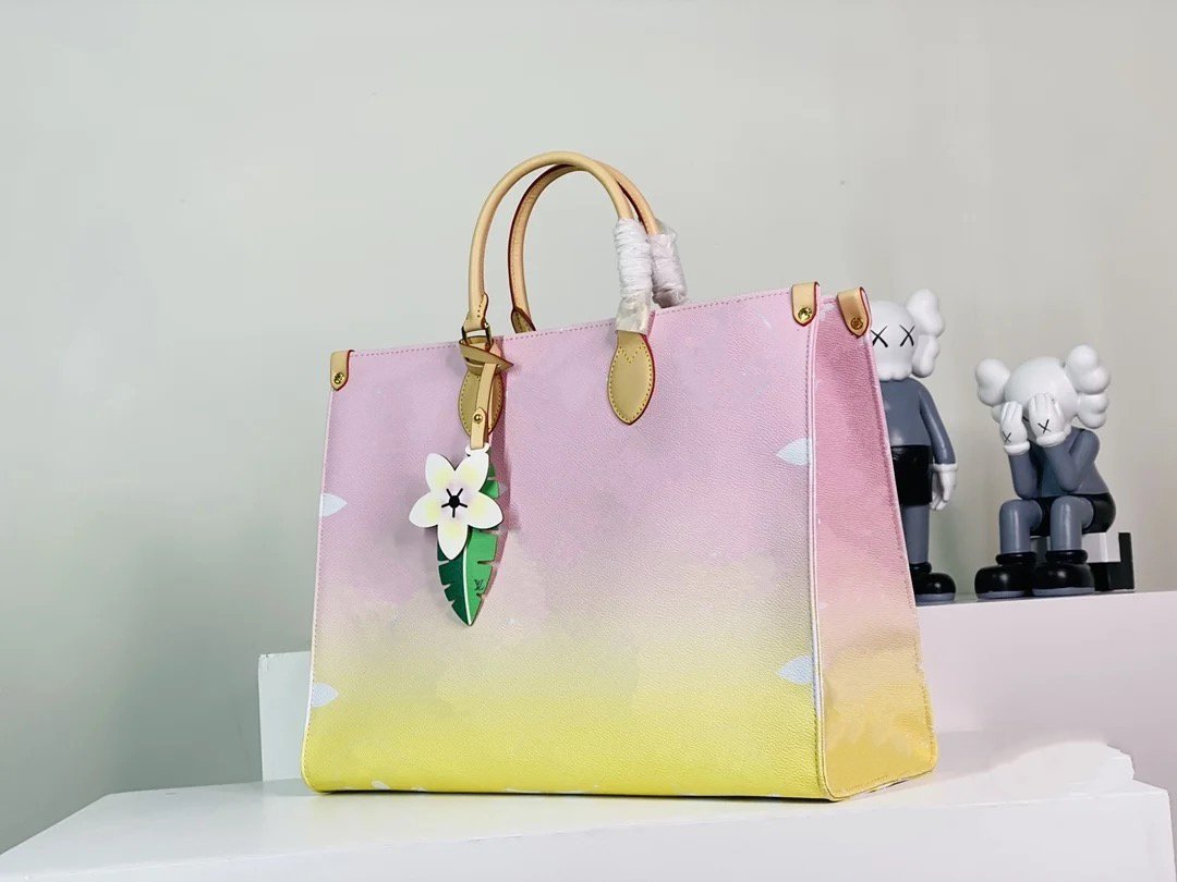 

M57641 Luxurys Designer high-quality Women Leather bags Handbag Female Fashion Messenger Jungle onthego Purse Tote With dust bag, Card not sold separately