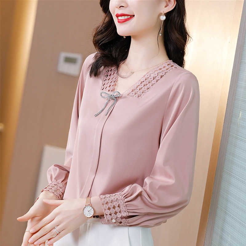 

Korean Chiffon Women Blouses Hollow Out Lace Blouse Shirts Woman Embroidery Tops Plus Size V Neck Shirt Top 210604, Pink
