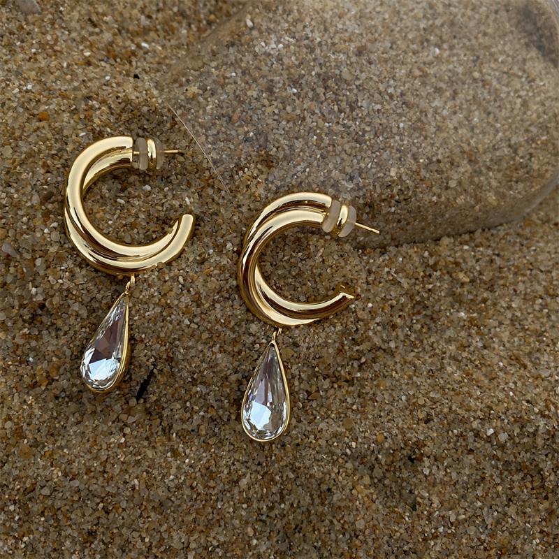 

Dangle & Chandelier Fashionable Temperament Metal Water Drop Pendant Earrings Summer