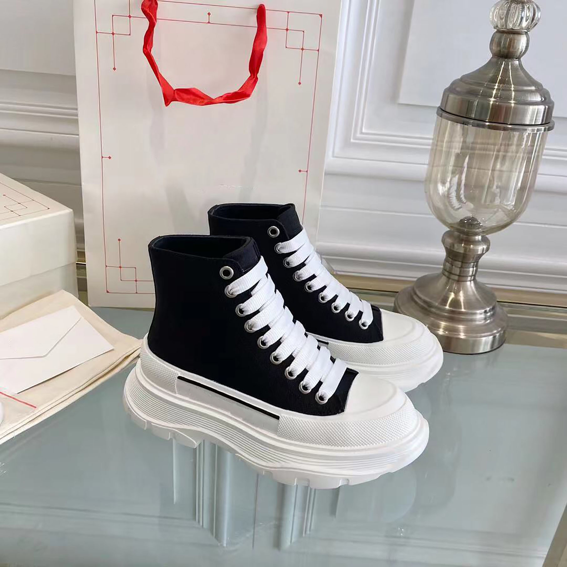 

designer winter boots fashion alexander couple martin shoes high-lace-up personality outsole street catwalk style with logo 35-45, Black