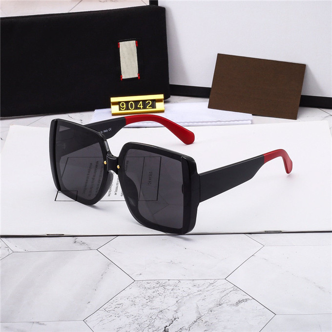 

Luxury Designer Sunglasses Men Eyeglasses Outdoor Shades Fashion Classic Lady Sun glasses Mirrors for Women