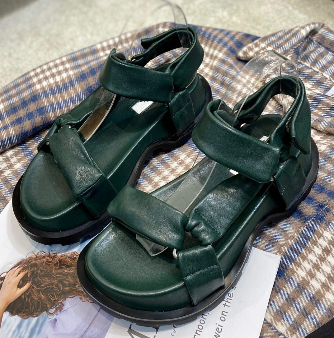 

Sandals 2021 low-cut velcro Korean version of the thick-soled beach ins sheepskin trifle increased leather casual women's shoes tide, Black