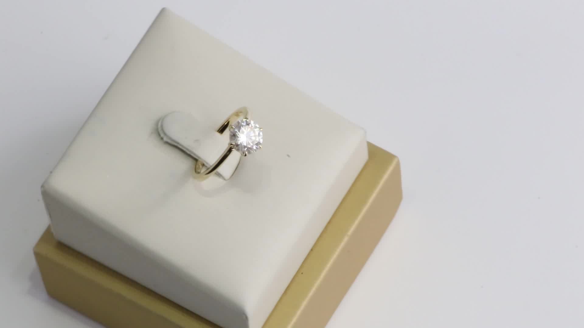 

Custom 14k solid yellow gold 1.5carat 7.5mm round GH color moissanite lab diamond engagement ring, Silver
