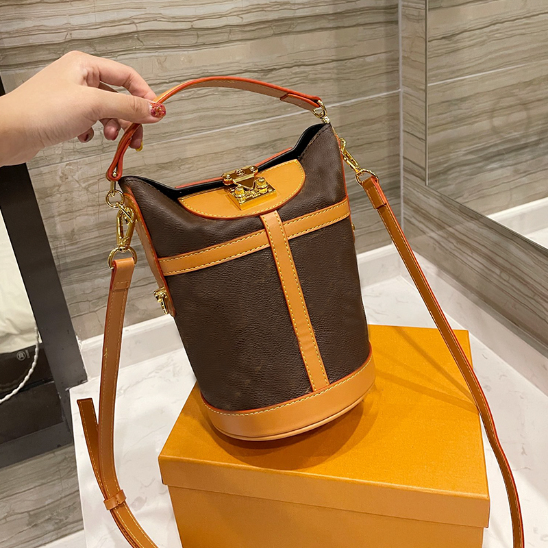 

2021 newest Classic old flowers hundreds of portable coated canvas locks Fries bag