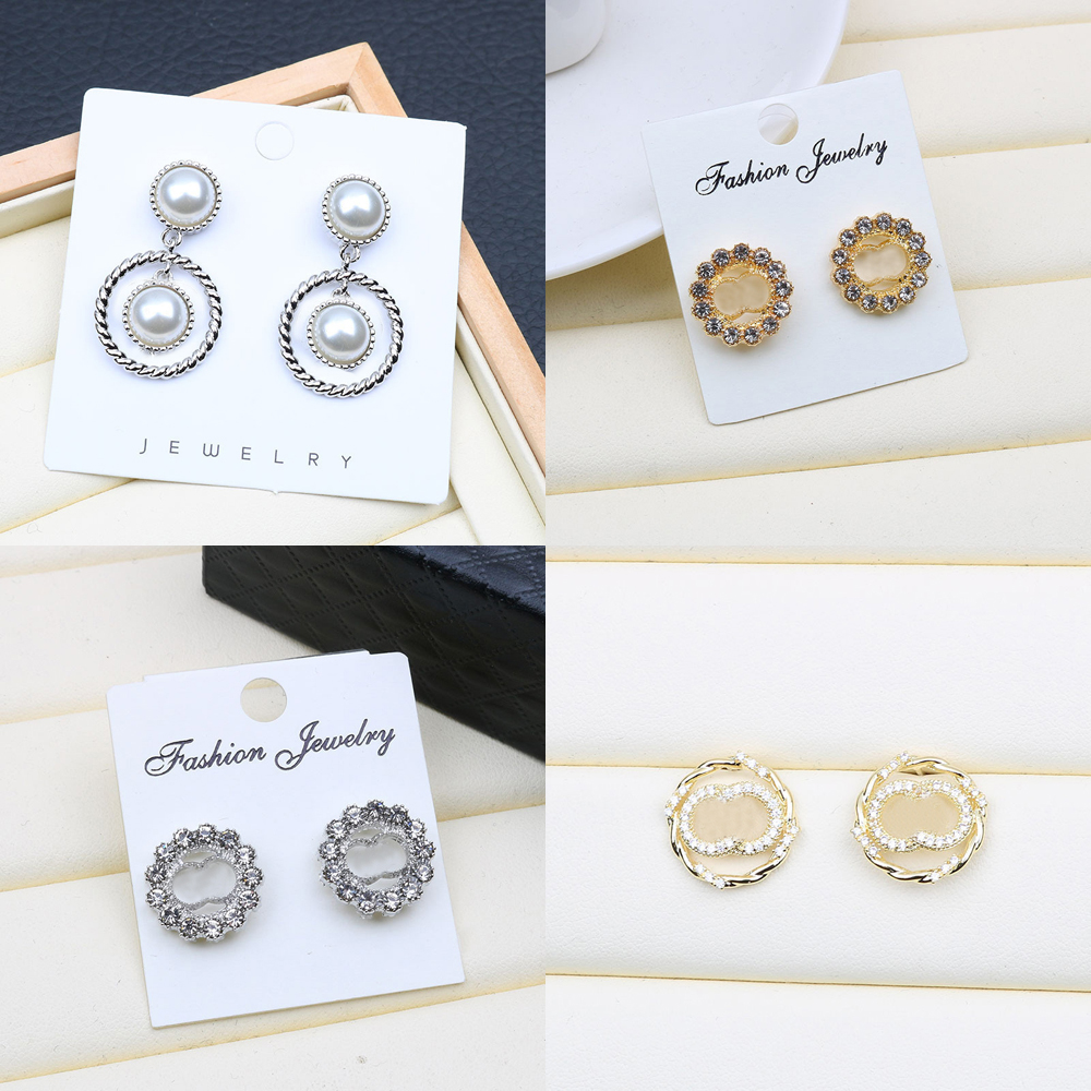 

22ss 18style Copper Alloy Metal Brand Designer Letters Round Stud Earrings Luxury Women Crystal Rhinestone Pearl Retro Tassel Earring Jewelry Accessories