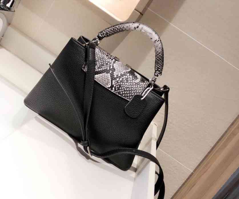 

Women Luxurys Designers Bags 2021 Taurillon Ladies Cross Body Genuine Leather Capucines Designer Handbag Handbags Totes Crossbody Bag