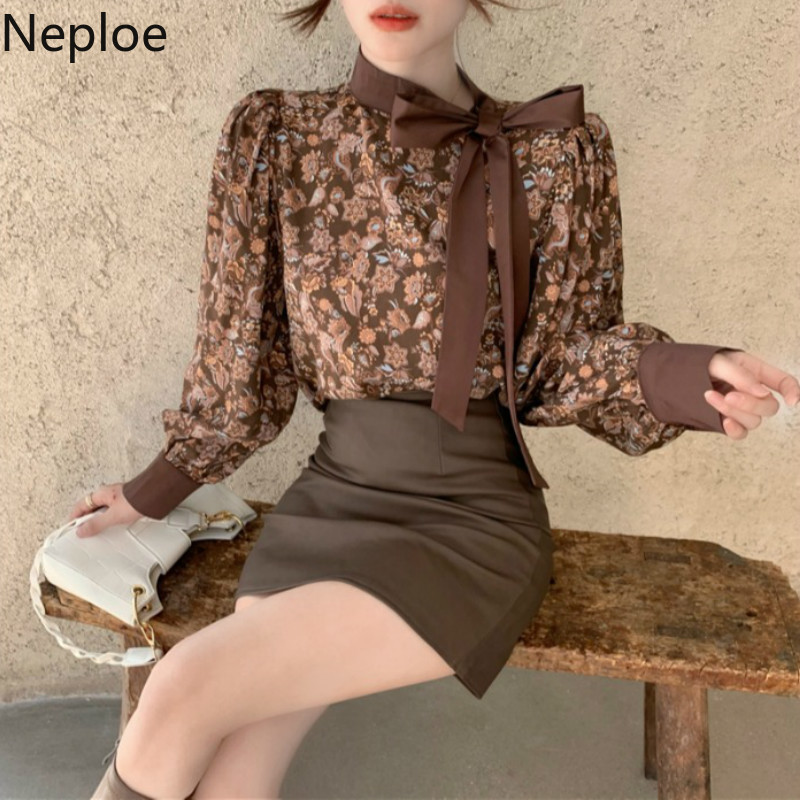 Neploe Vintage Temperament Women Blouses Fashion Floral Lace Up Bow Shirt Loose Puff Sleeve Blouse OL Blusas Mujer De Moda 210422