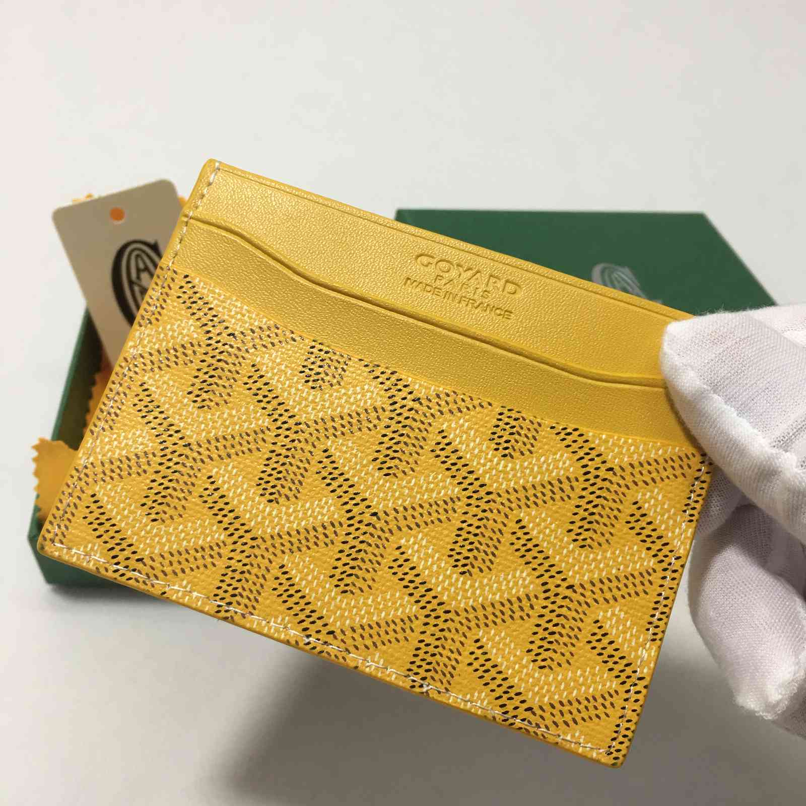 

Dogtooth card clip passport bag for men and women