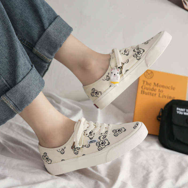 

Vasibaen Wansiba Ulzzang Classic Low Top Canvas Shoes Women's Skateboard, White