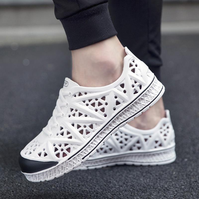 

Sandals Summer Men's EVA Lightweight Hollow Beach Slippers Non-slip Men Garden Clog Shoes Casual Flip Flops, Gray