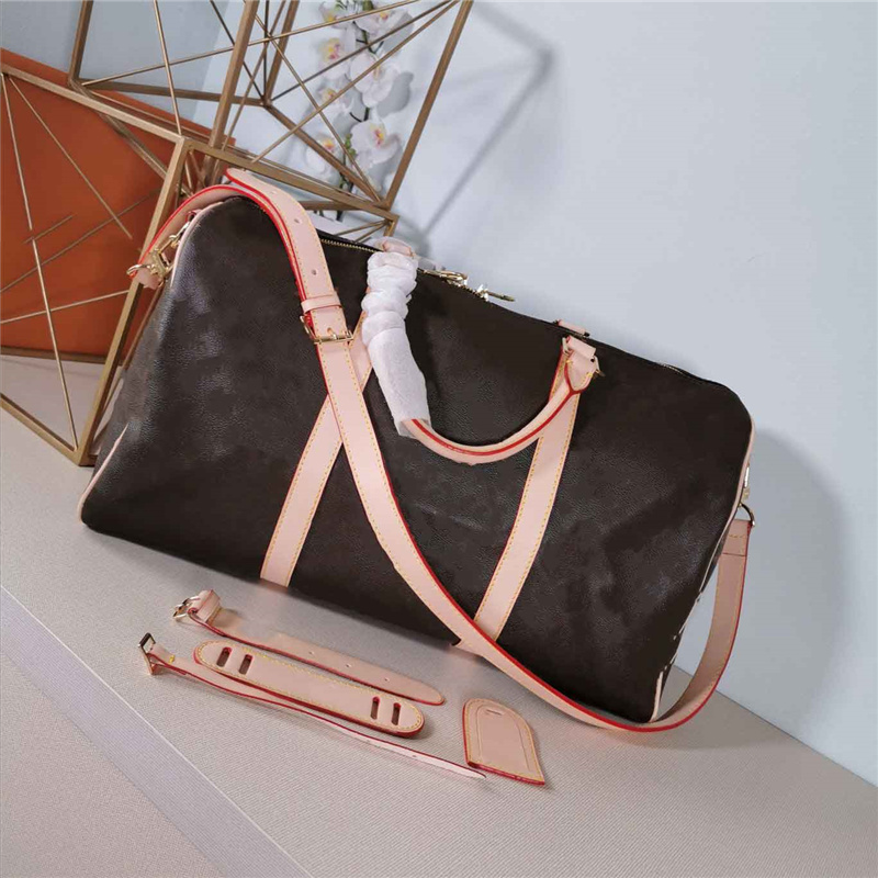 

Luxurys Tote Duffle Bag crossbody Designers Handbags Bags large Multi Pochette capacity travel sale High quality Genuine Leather shoulder Fashion carry rivets, Td01