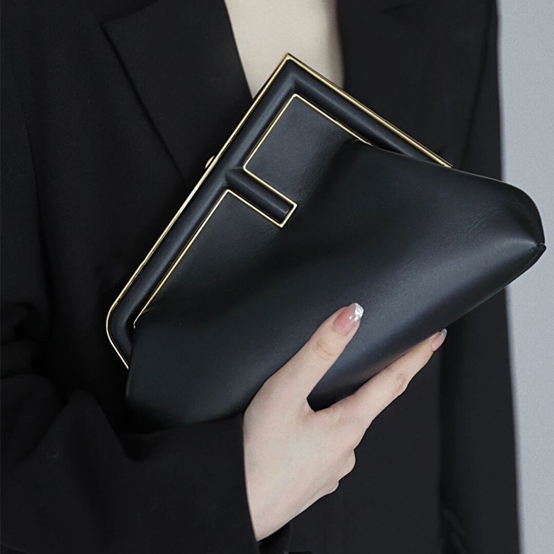 

Luxury Handbags Women Fend 2021 Bags First Sheepskin Wallet Bag Mini Single Shoulder Messenger Women's Cloud Bags BB