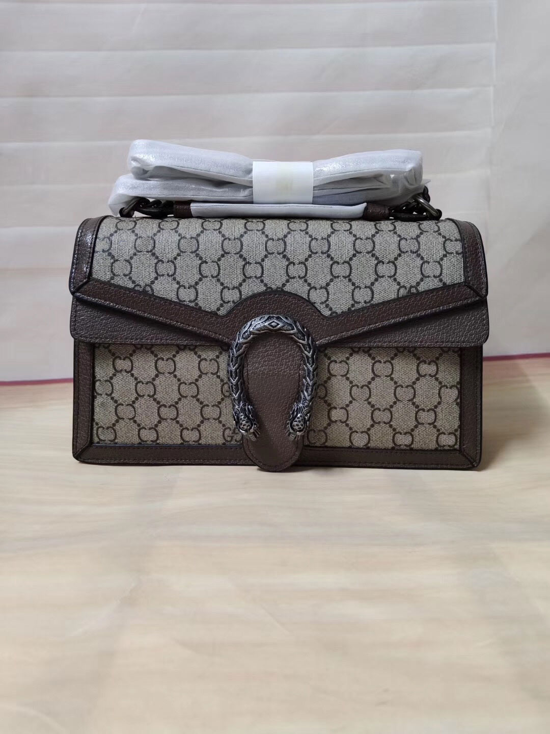

Fashion casual lady one-shoulder portable messenger bag high-quality leather trendy woman wallet chain