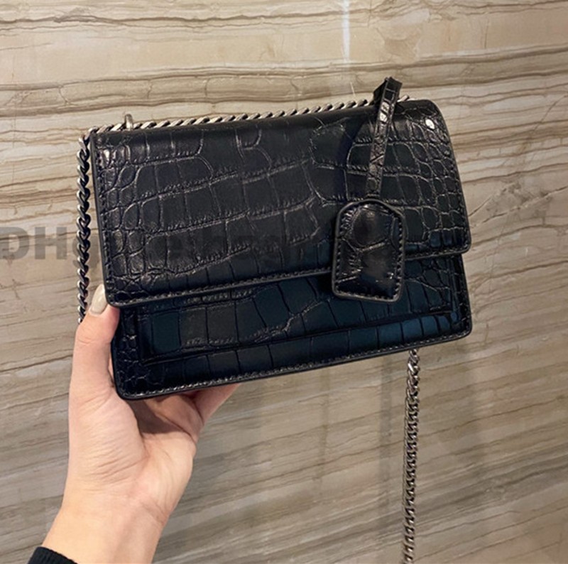 

Wholesale Classic Fashion Shoulder Bags 2022 Luxury Designer Bag Black Wine Red Chains Girl Women Ladies Female Leather Handbags Crossbody Clutch Totes Flaps, Wine red-20cm