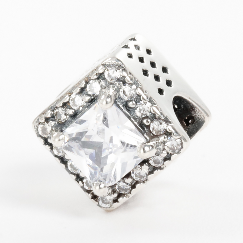 

Factory wholesale 100% Wholesale Pendant 925 Sterling Silver European Charms Beads Fit Girlfriend Necklace Bracelets DIY Jewelry 20pcs/lot Free ship 796206CZ