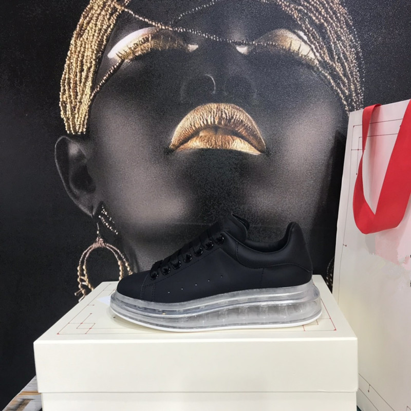 

2020 Fashion Luxury Man Thick-soled Casual Shoes Fashionable Comfortable Increase Women's Sports Casual Shoes Man Old shoes size 35, 01