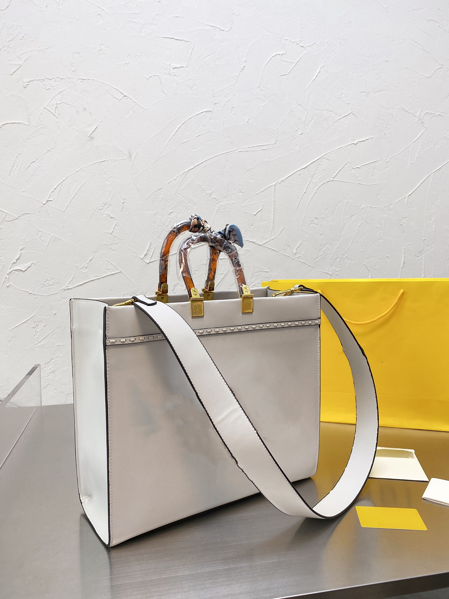 

designer style bag is full fashionable feeling texture quality of the large capacity designer size: 35, Light grey