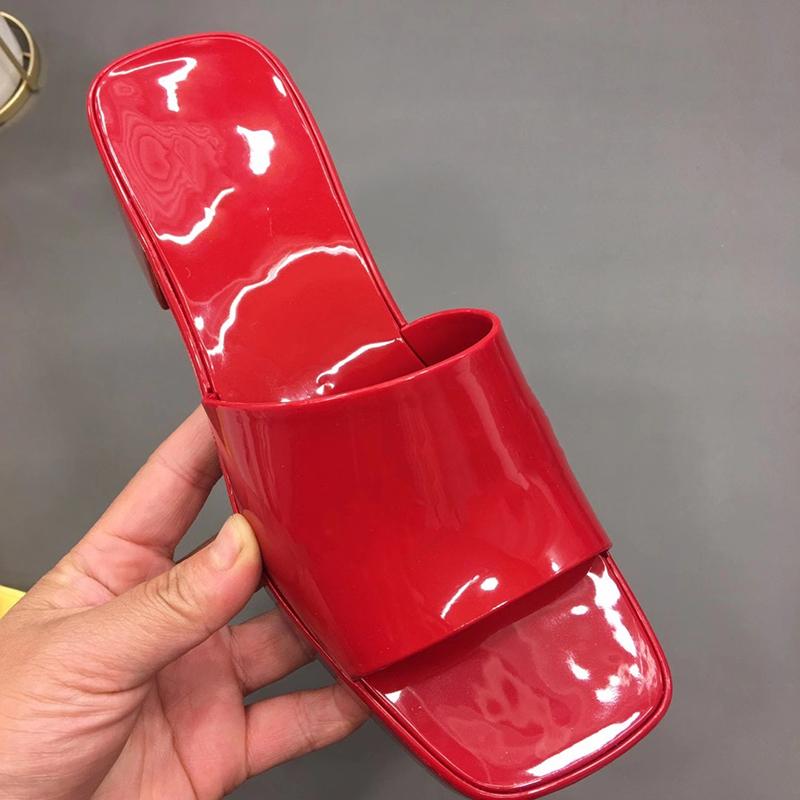 

Wholesale high quality GULIKI women's Sandals! Fashion jelly light leather sexy summer beach shoes Luxury Designer slippers 35-42, Black