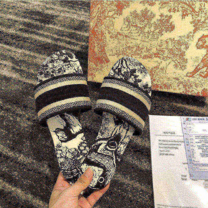 

2021 Fashion Dway Women Slipper shoe Amaranth Embroidered Cotton Beach Sandals Summer womens Outdoor Shoes Luxurys Sandals k4HN#, Black