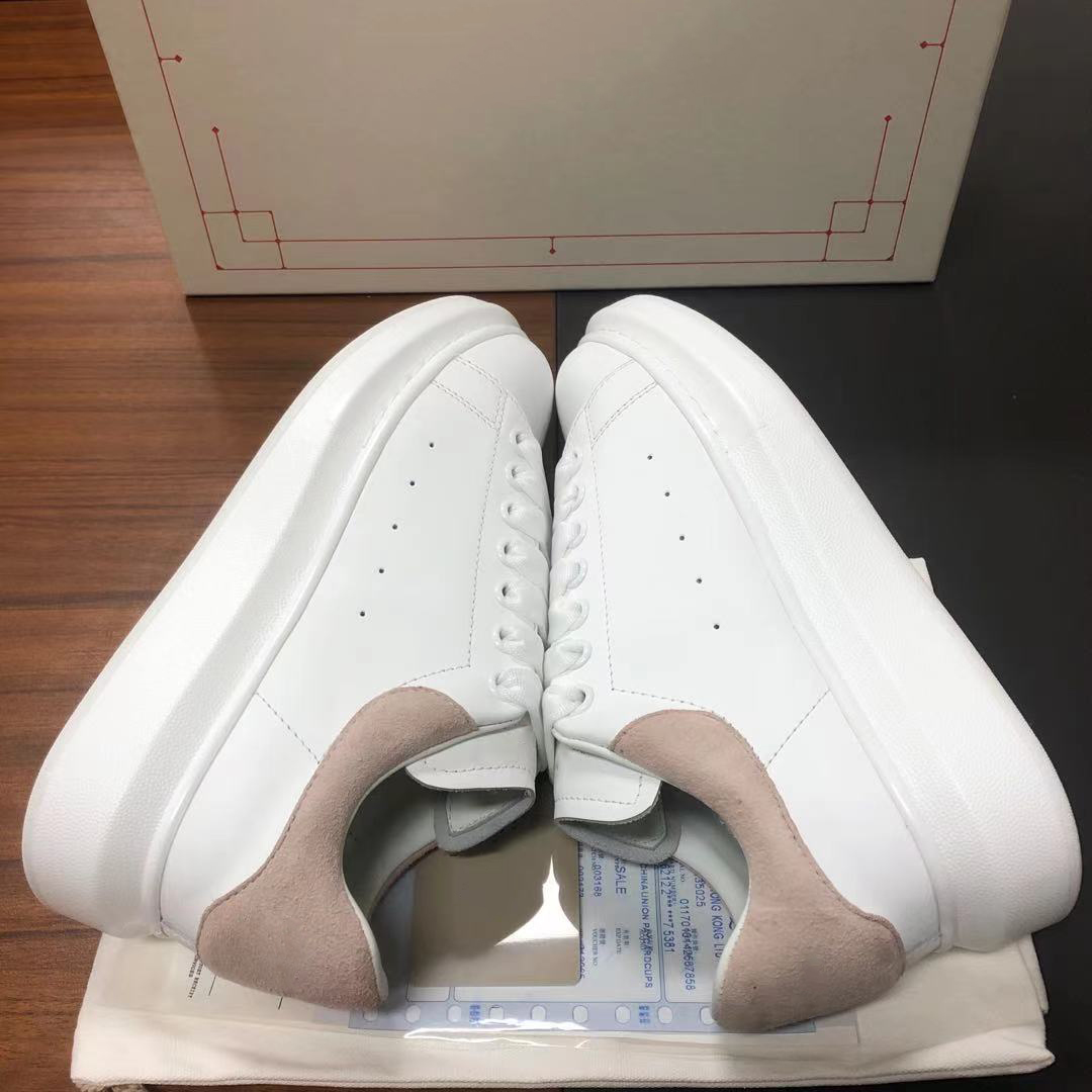 

2021 oversized leather platform sneakers Fashion Men Shoe Designer Women Lace Up Sole White Black mens womens Luxury velvet suede Casual Shoes With box