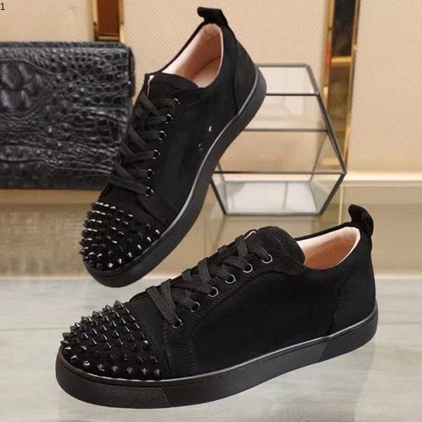 

2021 Red Bottom Low Cut Spikes Flats Shoes Qualtiy For Men Women Leather Sneakers Casual With Dust Bag mjhgtt0987