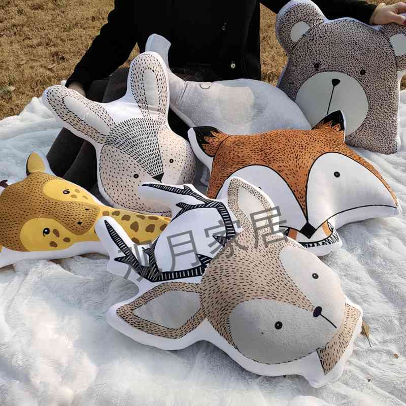 

Nordic Denmark ins shape pillow giraffe car cushion lovely elk elephant children's doll, Fox 45 x 45cm 0.45kg