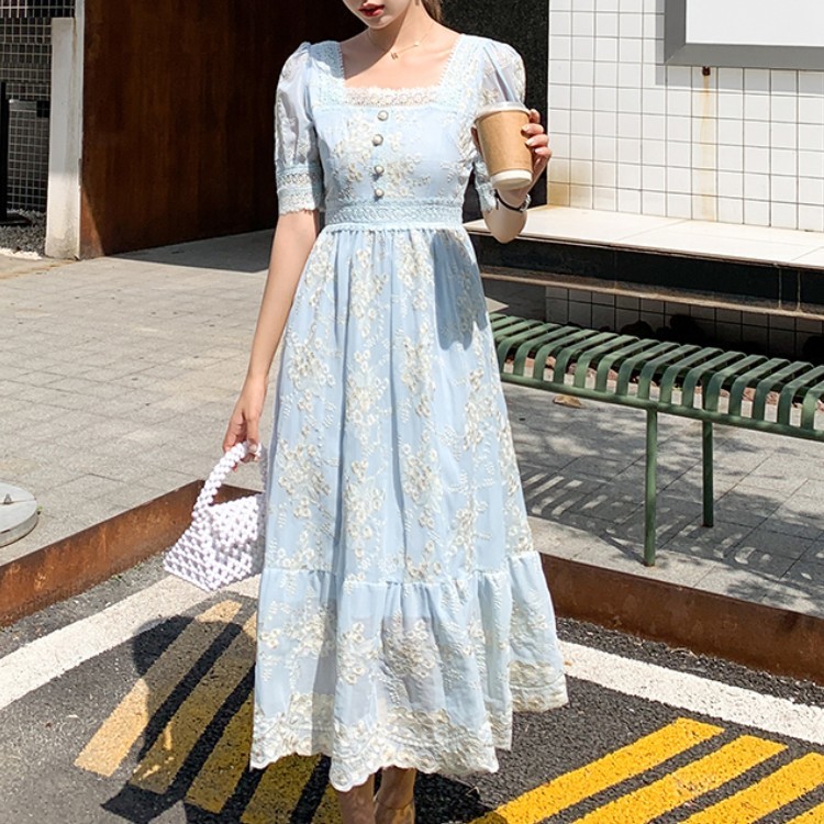 

Summer Elegant Embroidery Lace Square Neck Puff Sleeve Fairy Dress Vintage Female French Slim Waist Casual Party Dress 210518, Photo color